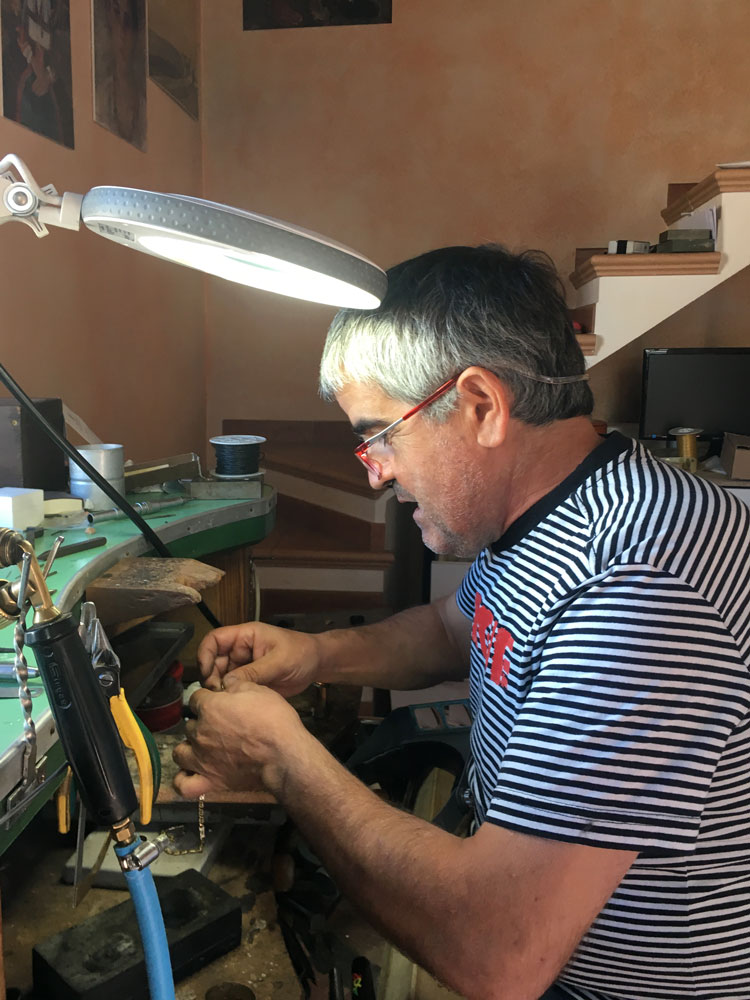Fede sarda il gioiello custode dell’anima di Sardegna