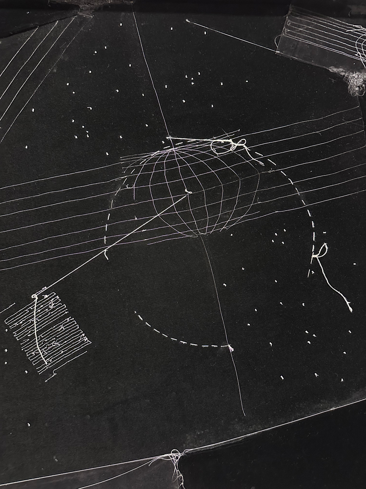 La notte dei mondi scuciti Maria Lai