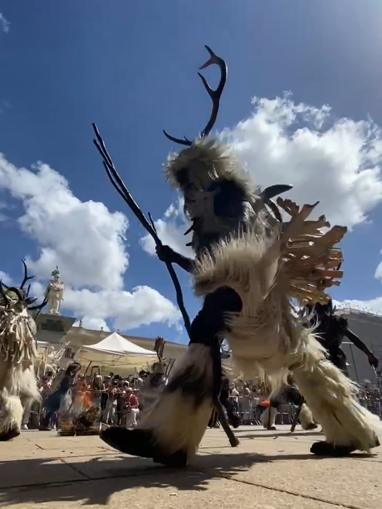 Carnevale in Sardegna riti, maschere millenarie e fuochi purificatori