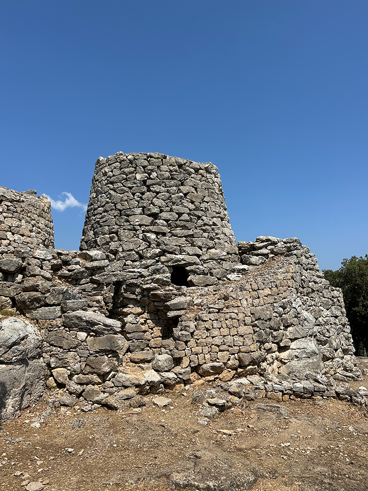 Nuraghe Serbissi
